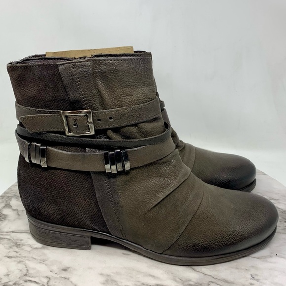 NWOT Miz Mooz Scarborough Multi Strap Olive/Brown Booties 39 Wide Moto Edgy Boho - Picture 2 of 16